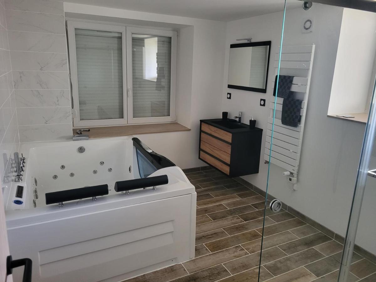 Gites Les Gambes Echenoz-le-Sec Exteriör bild